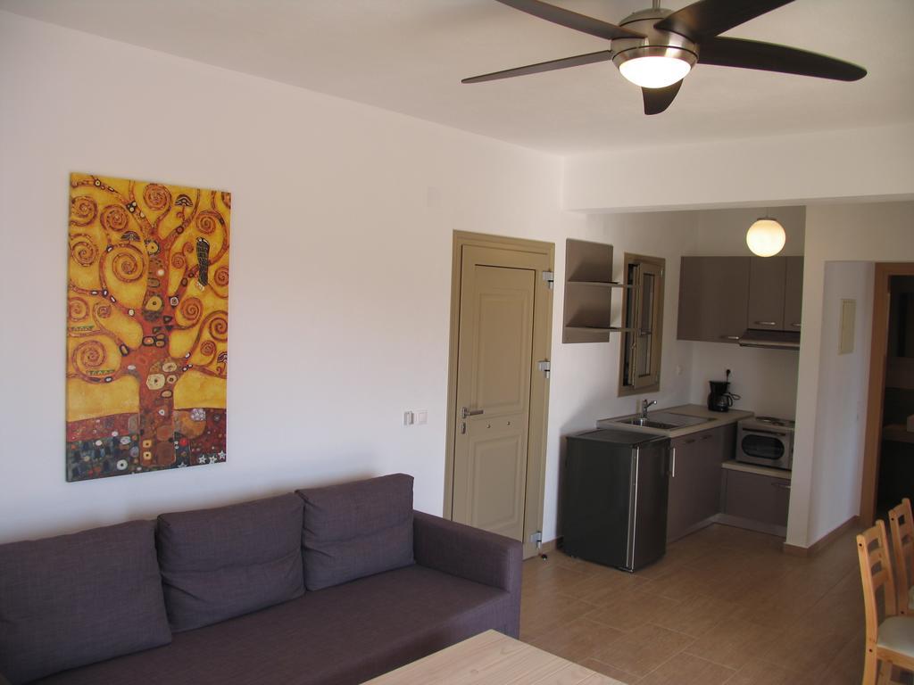 Skiathos Lagoterra Apartments Εξωτερικό φωτογραφία